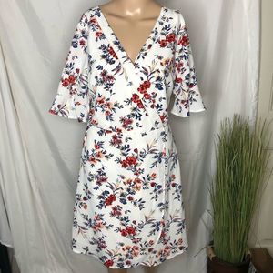 Stitch Fix | Skies Are Blue Gwendolyn faux wrap dress floral szS NWT